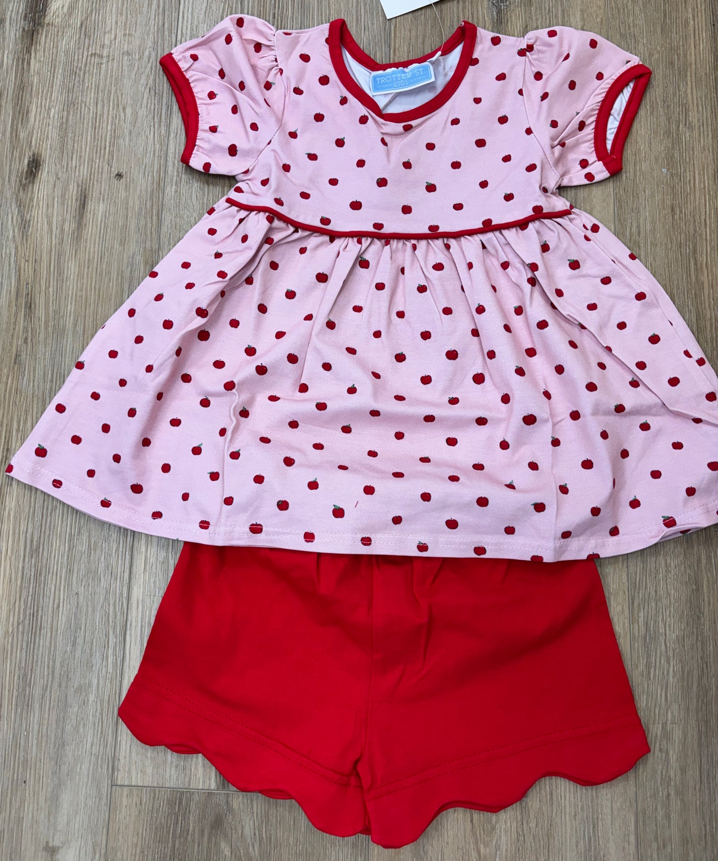 Apple Print Shorts Set