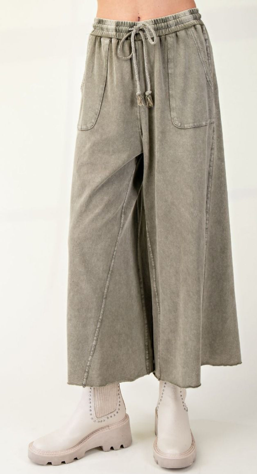 Wide Leg Pants With Pockets