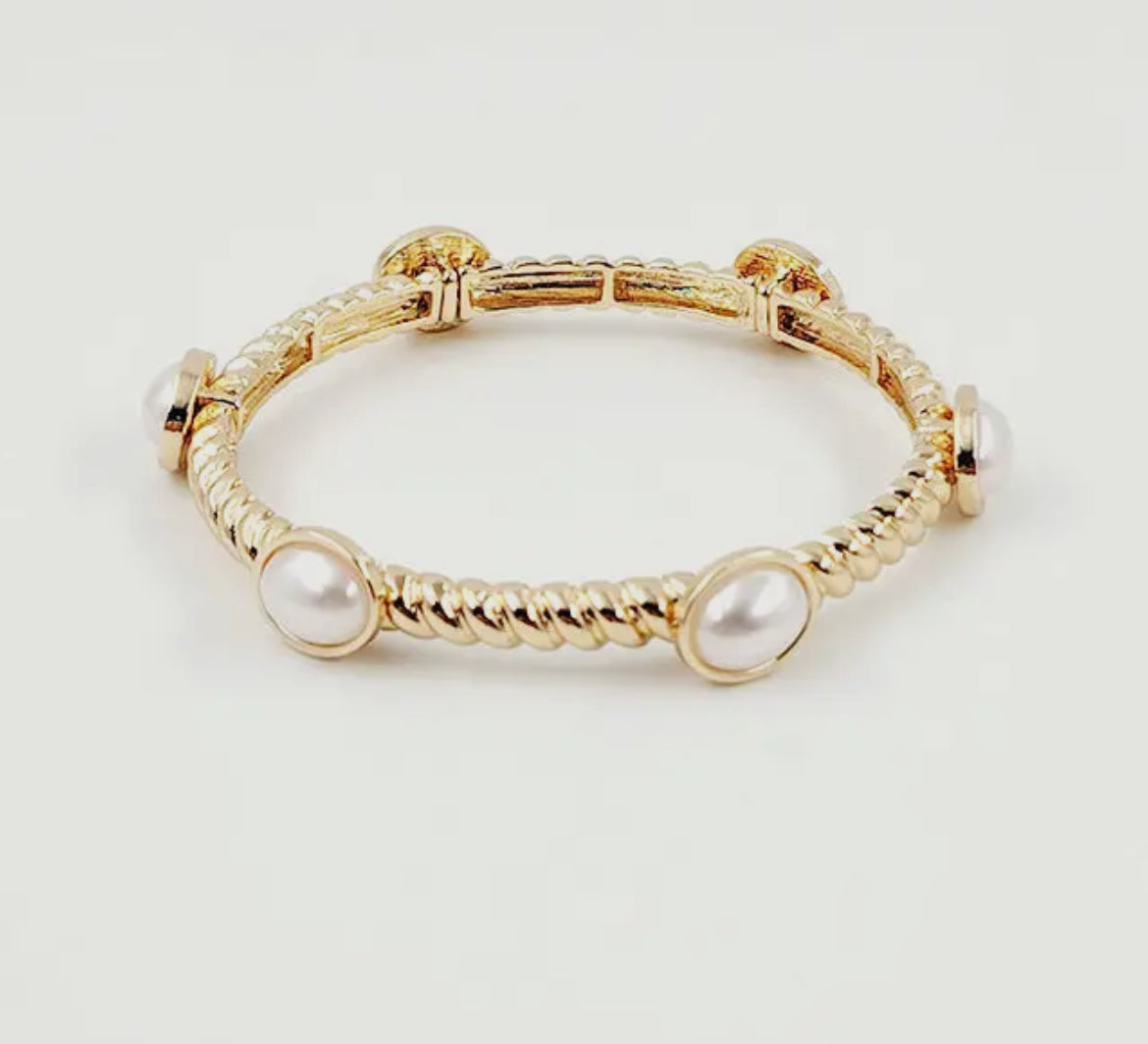 Round Pearl Bracelet
