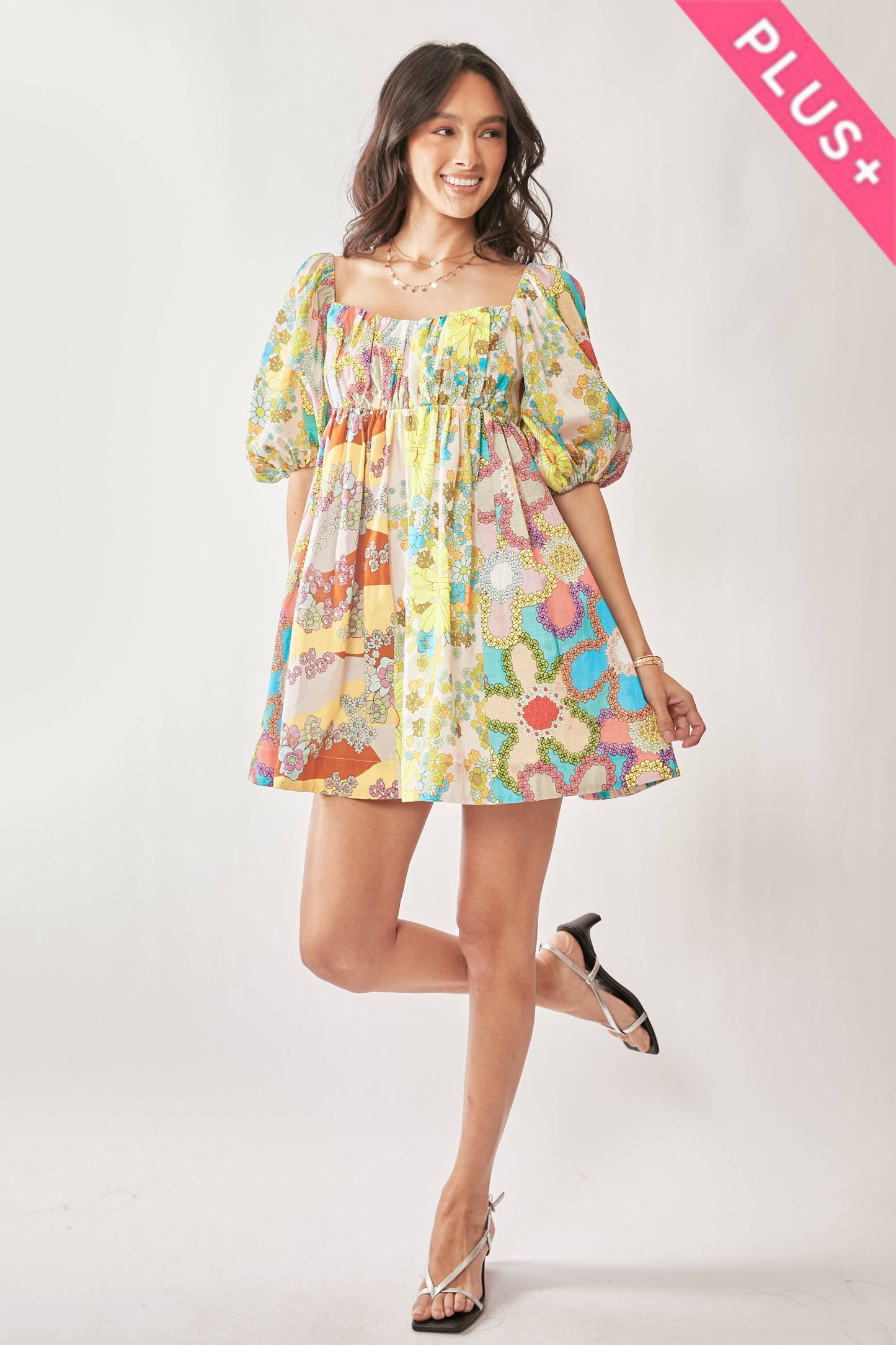 PLUS FLORAL PUFF SHORT SLEEVE BABYDOLL MINI DRESS