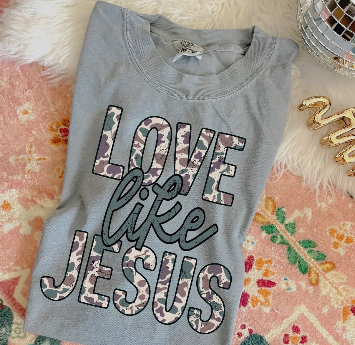Love Like Jesus Tee