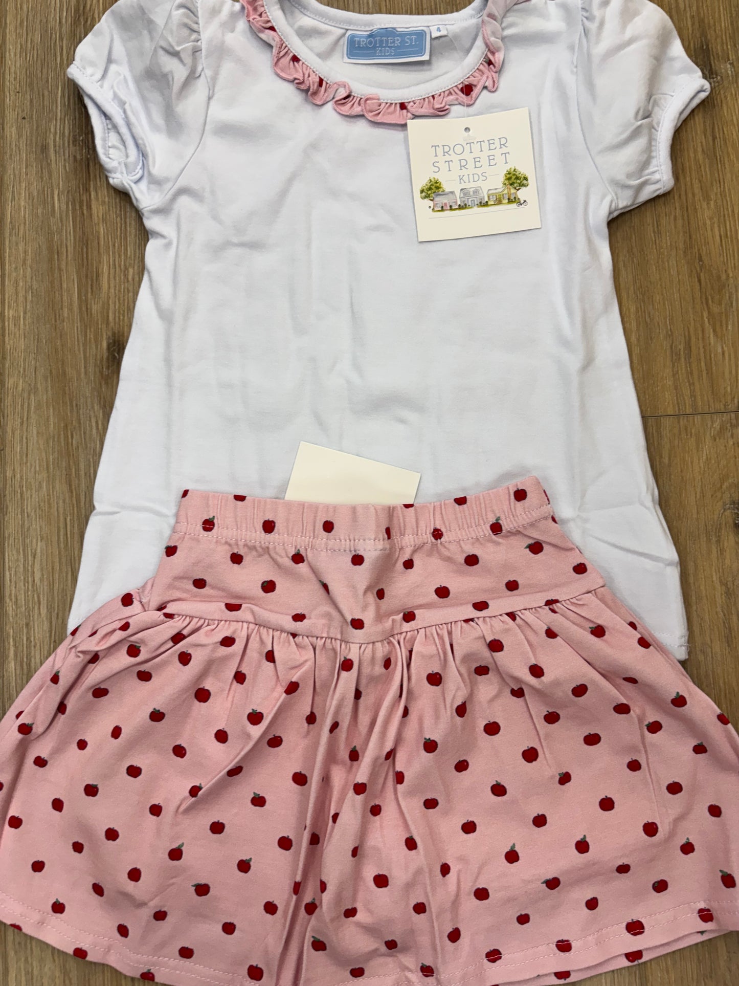 Apple Skort Set