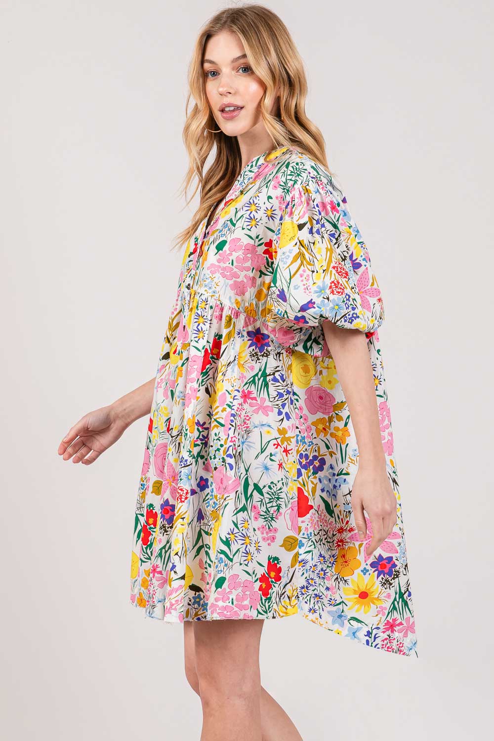 HALF BUTTON BUBBLE SLEEVE FLORAL MIDI DRESS