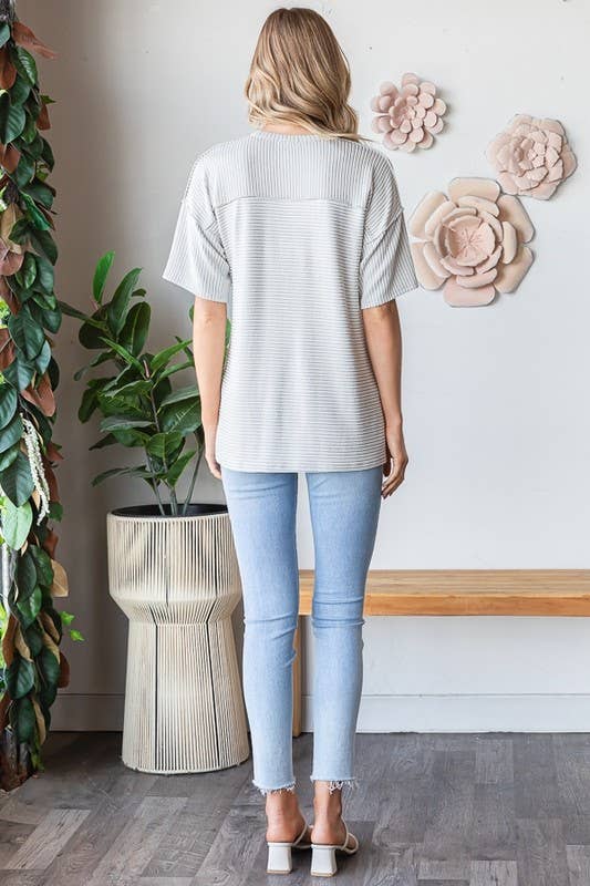 SHORT SLEEVE 2 TONE URBAN RIB BUTTON UP TOP