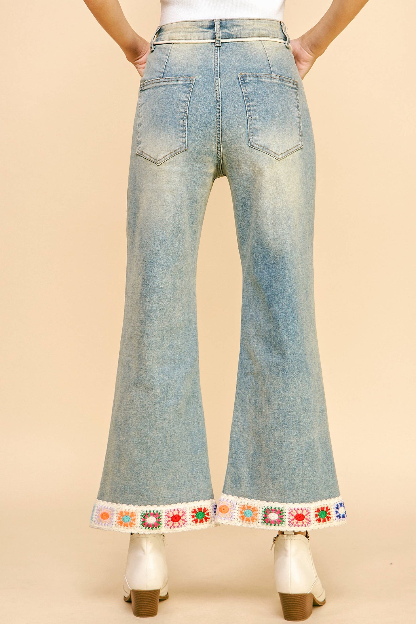 CROCHET TRIM STRAIGHT LEG DENIM JEANS