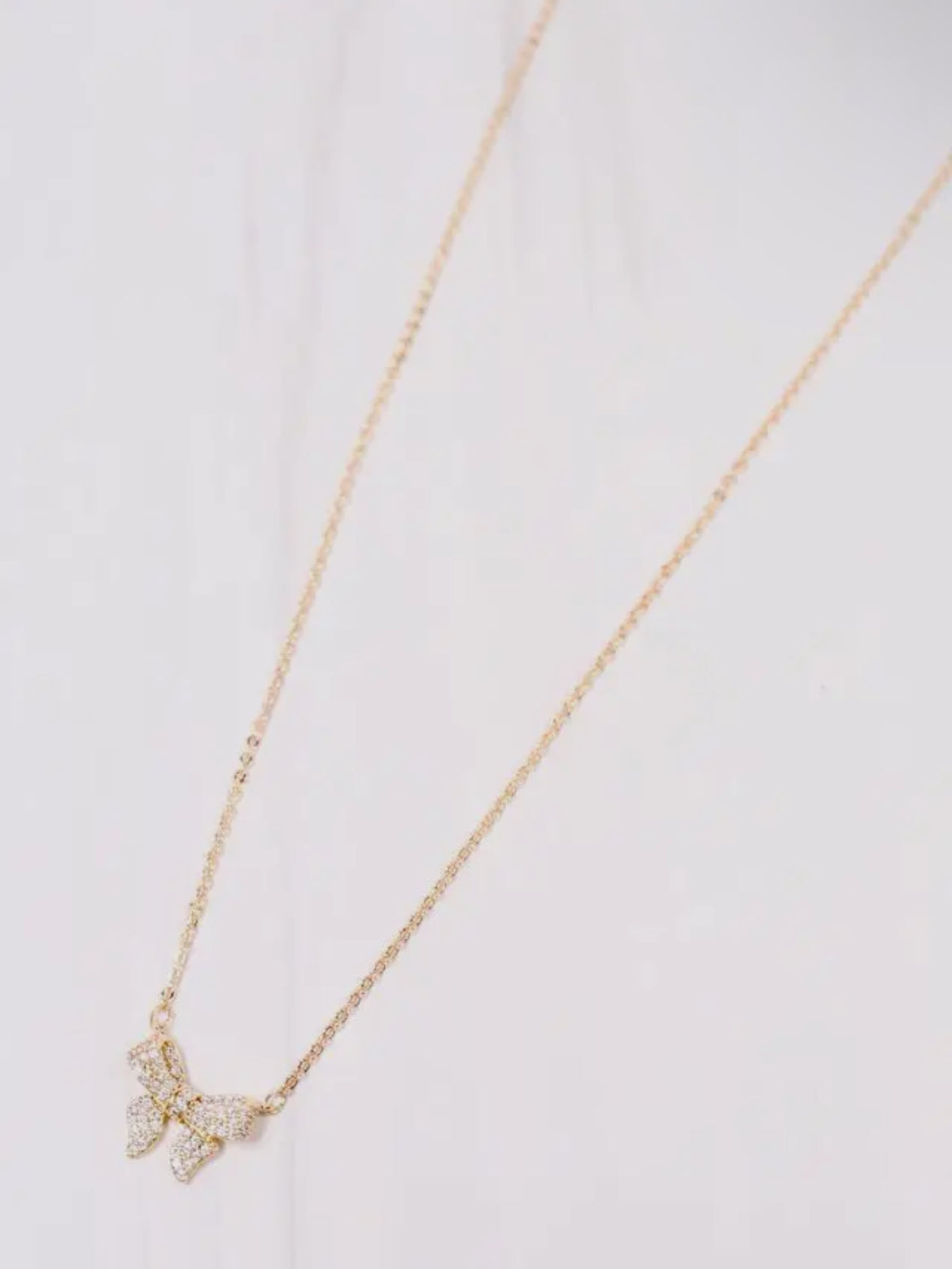 Bow Pearl Necklace