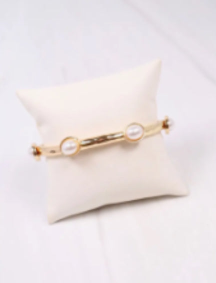 Pearl Stretch Bracelet