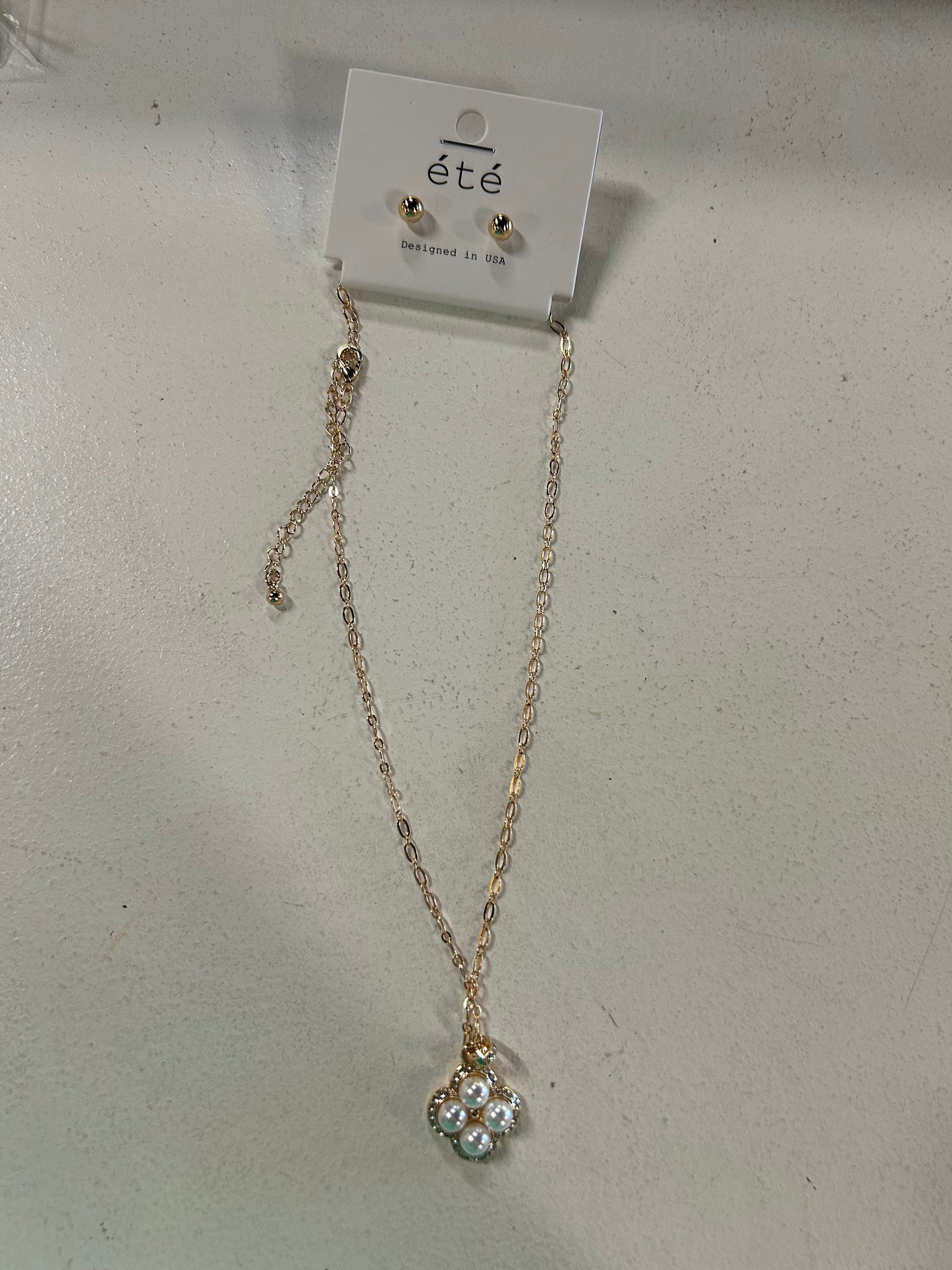 Clover Necklace
