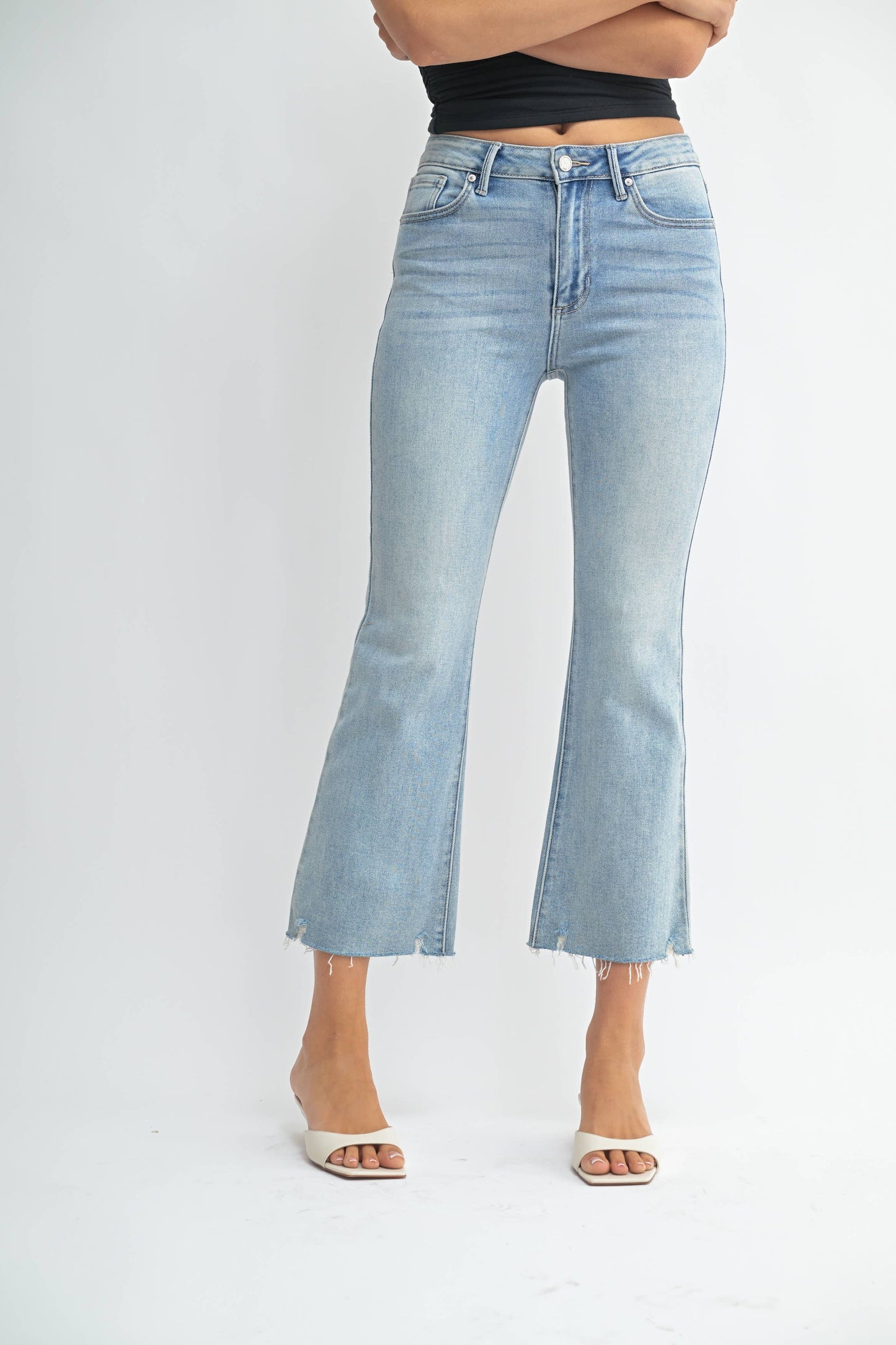 DP674 - LT - High Rise Crop Flare w/ Distressed Hem