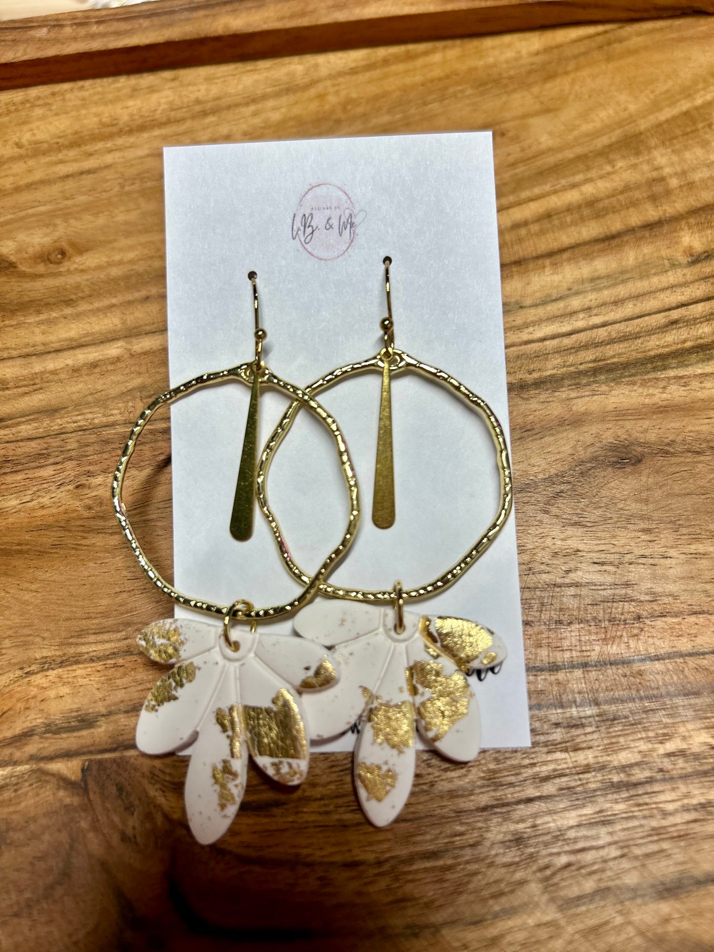 White & Gold Flower Earrings