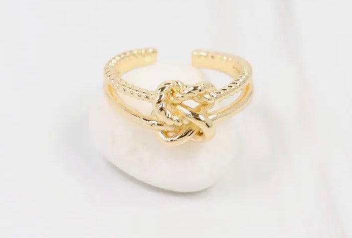 Gold Knot Ring
