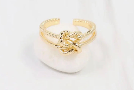 Gold Knot Ring