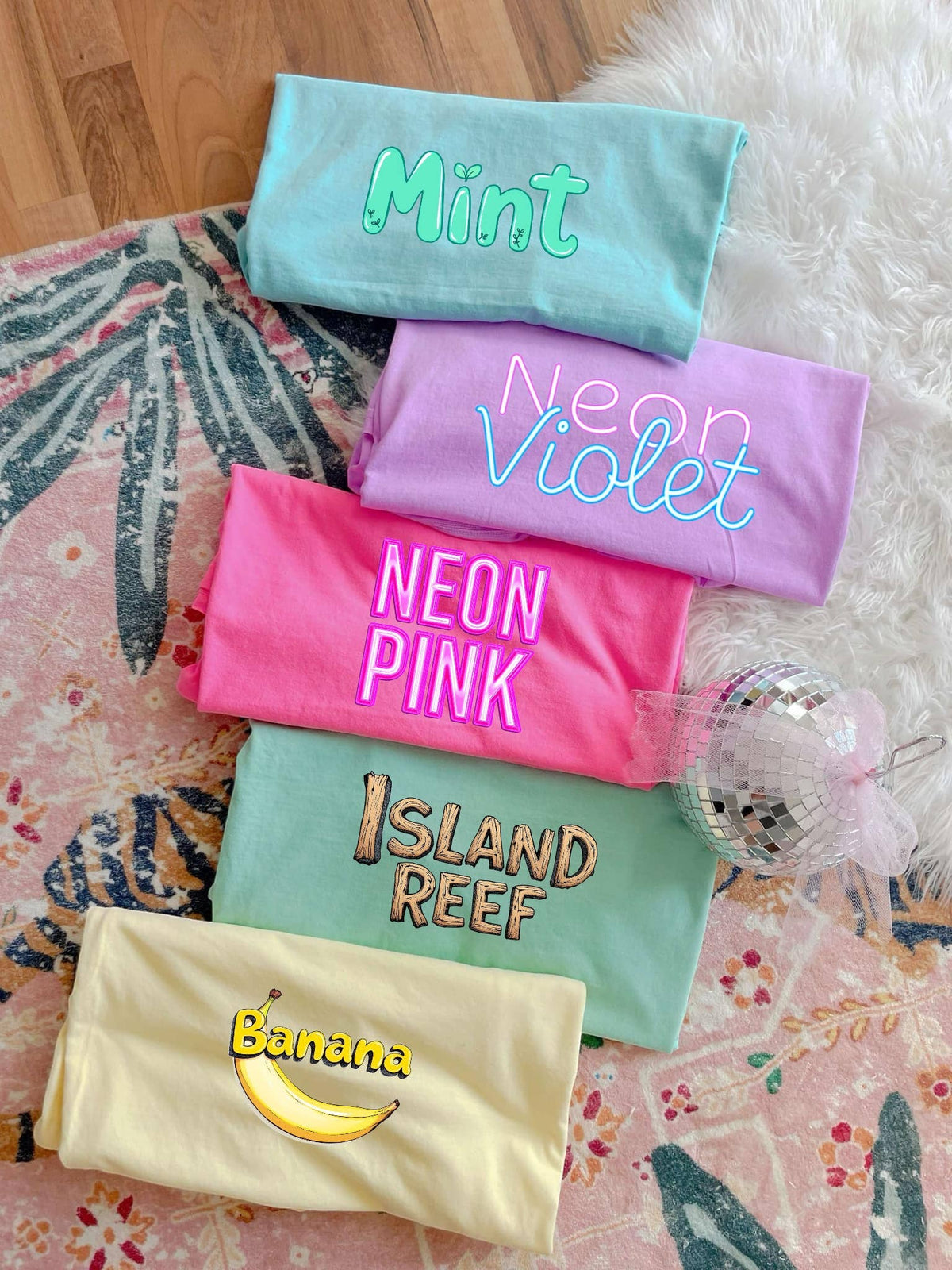 Cool Moms Club Short Sleeve Tee