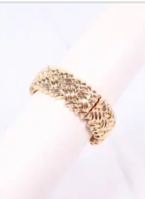 Thick Gold Bracelet