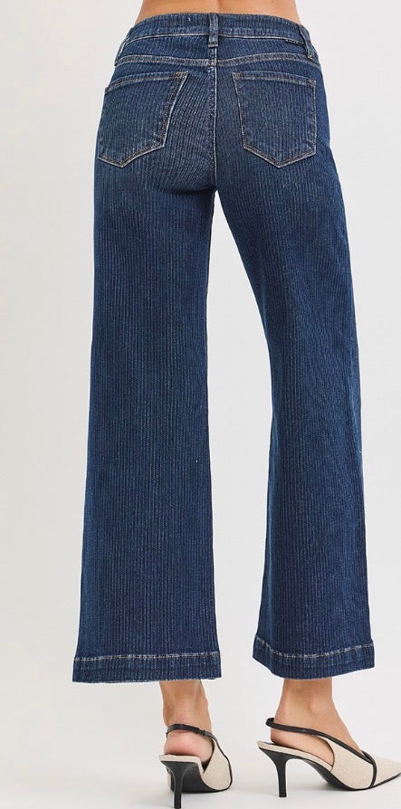 Mid Rise Cropped Wide Front Detailed Jeans
