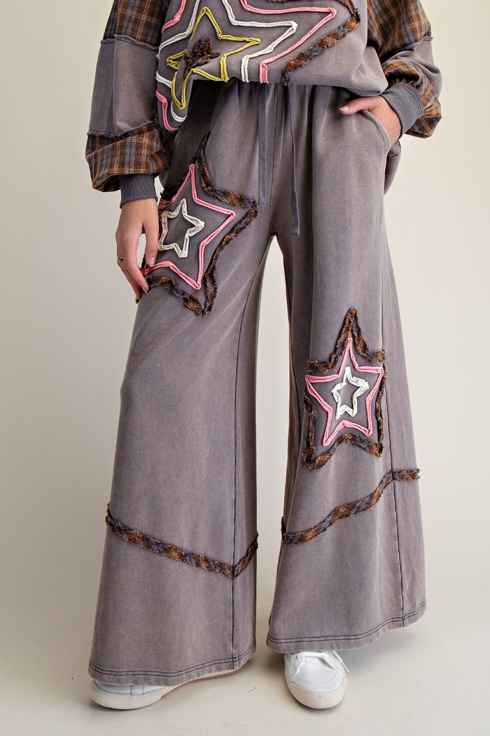 Star Patch Detailed Washed Terry Pants