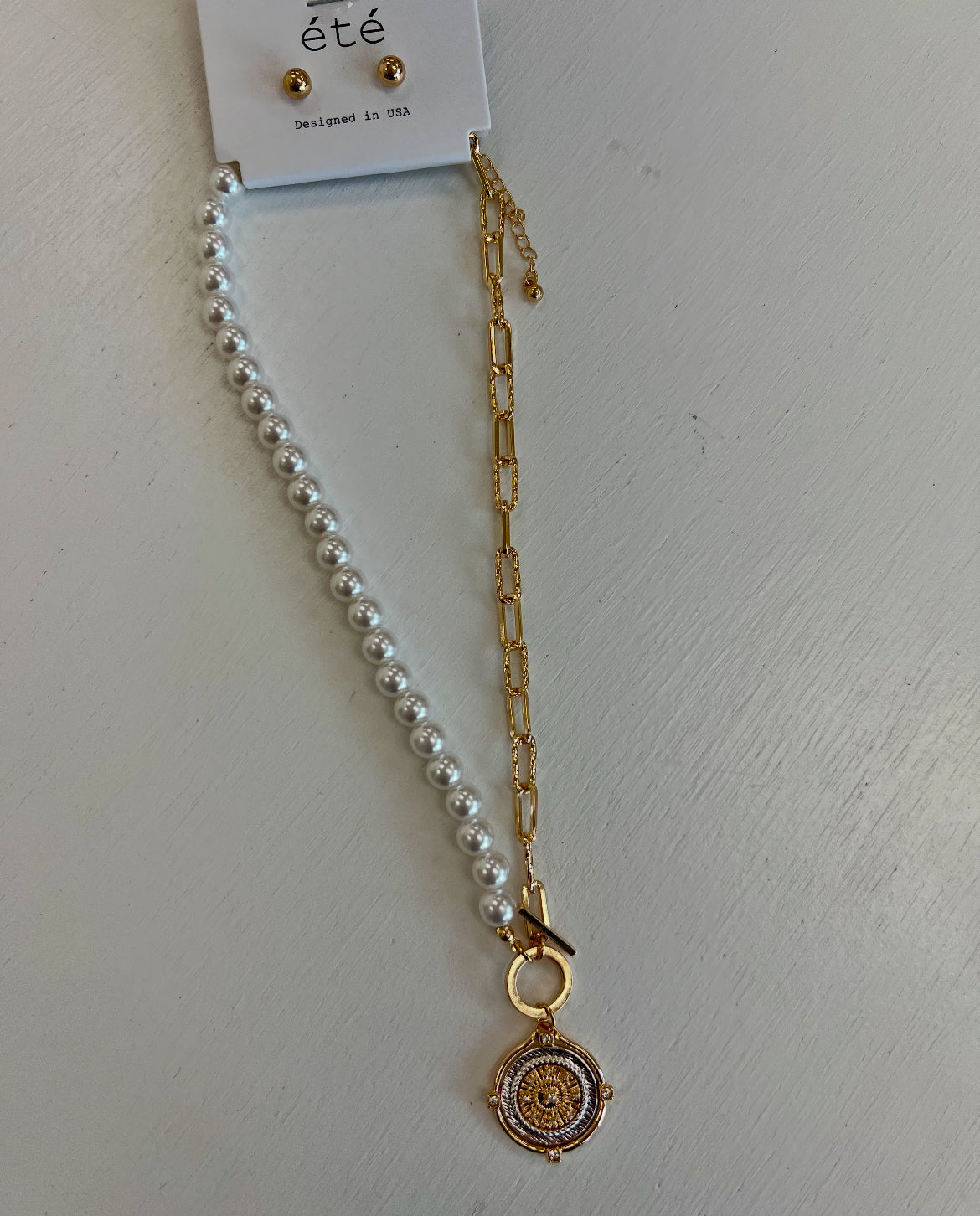 Gold Chain & Pearl Necklace