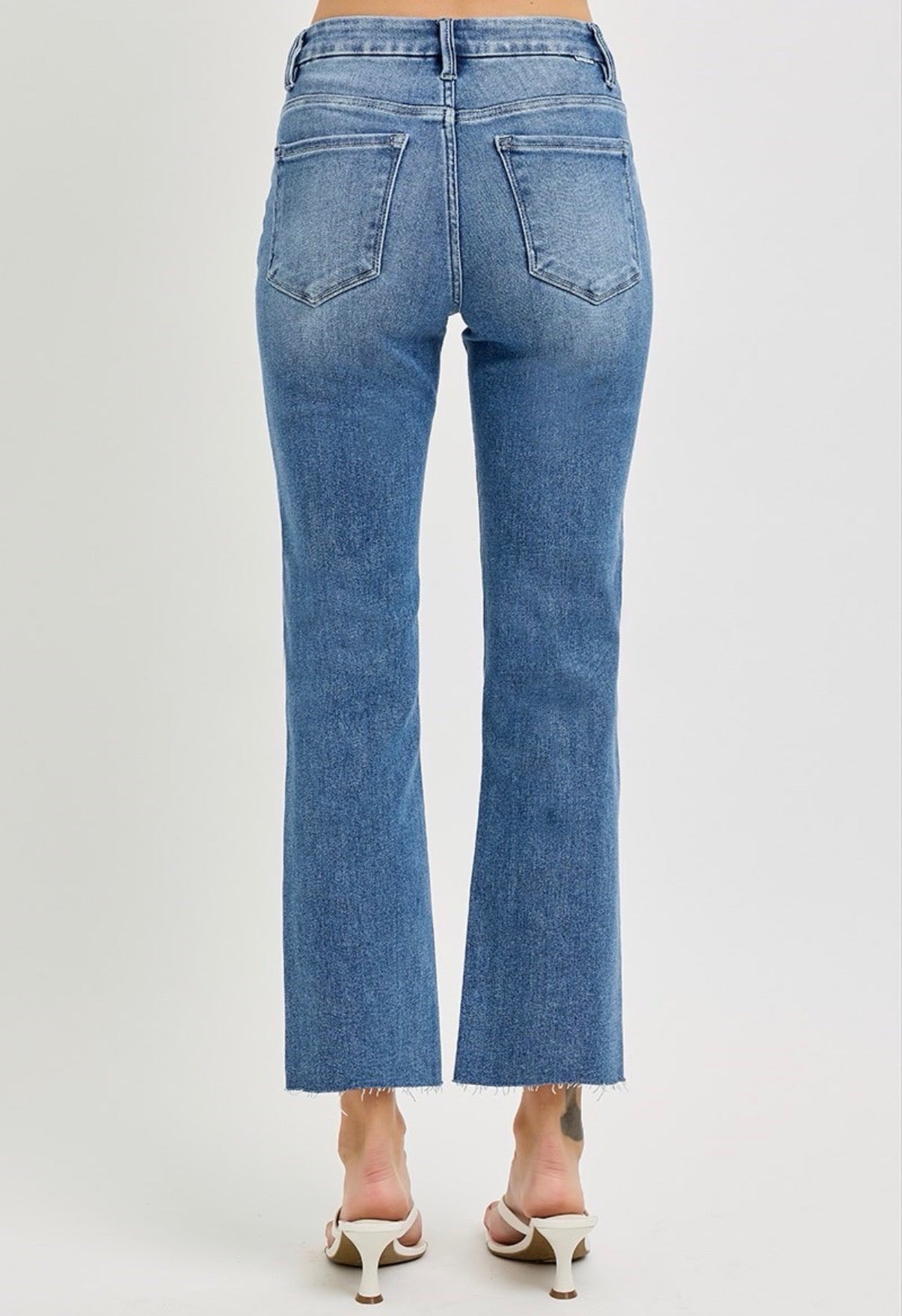 Cropped Straight Jeans
