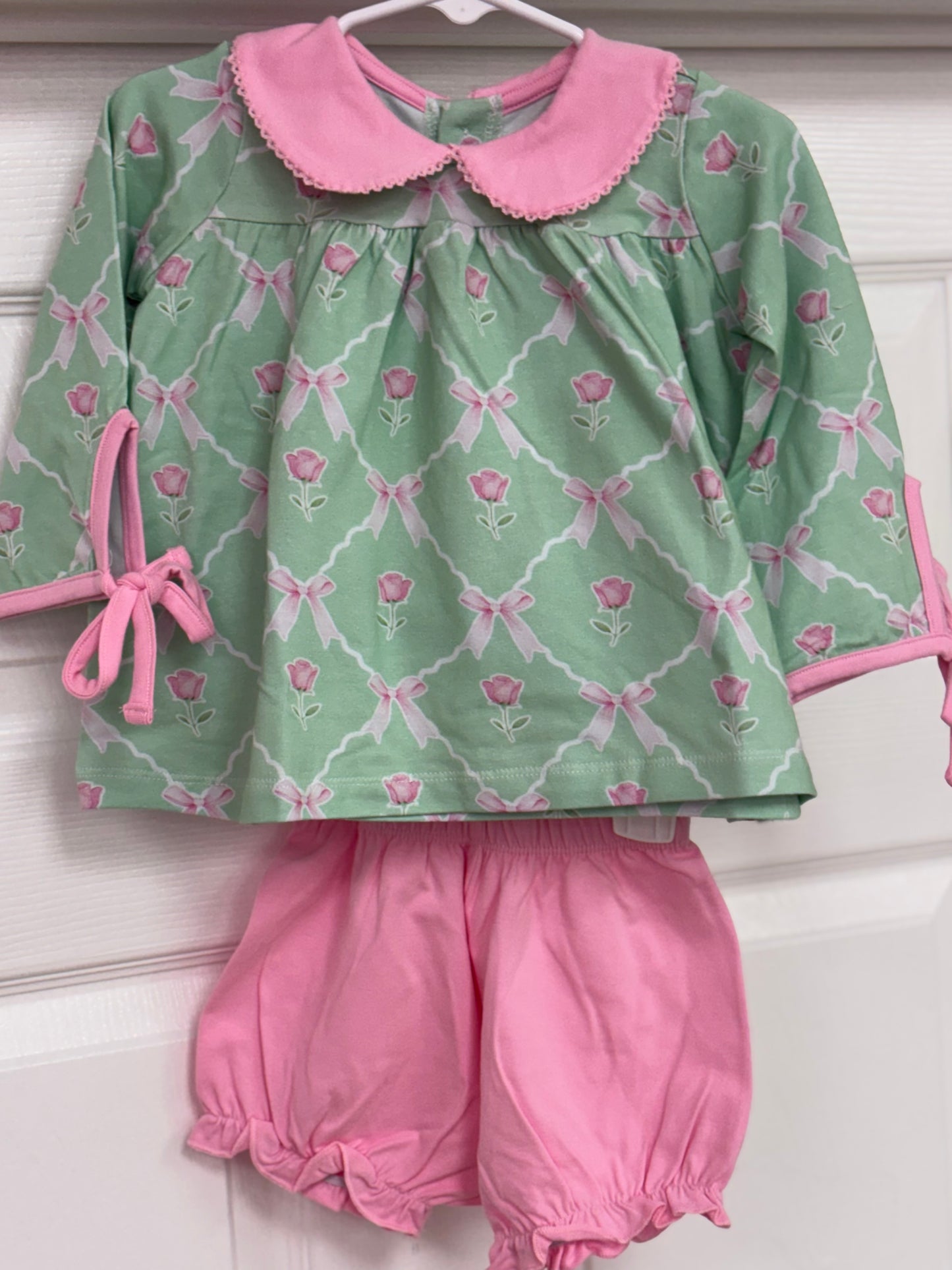 Rose Of Bows Shorts Set