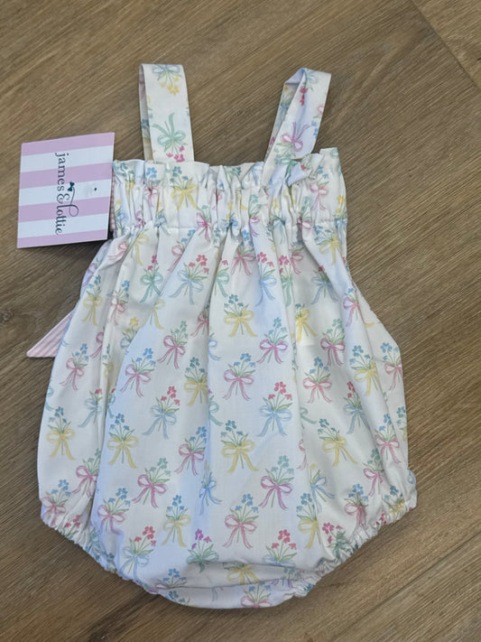 Bouquets & Bows Millie Bubble
