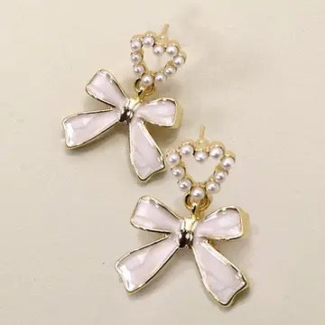 Bow Pearl Earrings