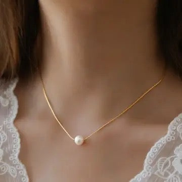 Gold Pearl Necklace