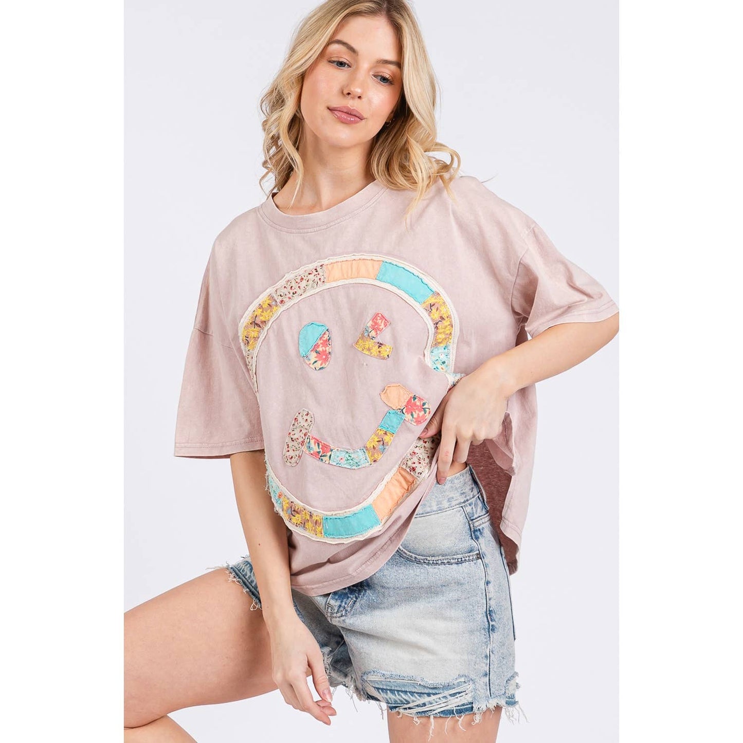BOHO PATCHWORK SMILEY TEE