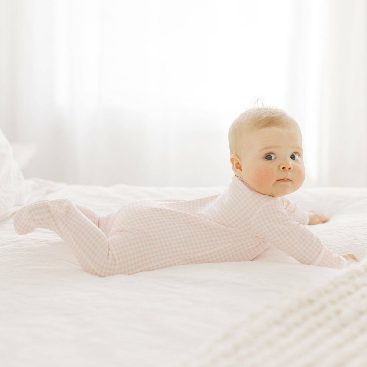 Mini Checks Footie - Pink