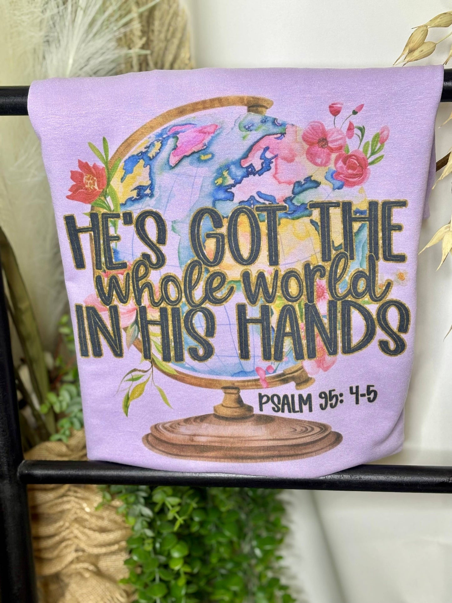 He's Got the Whole World (T-Shirt)